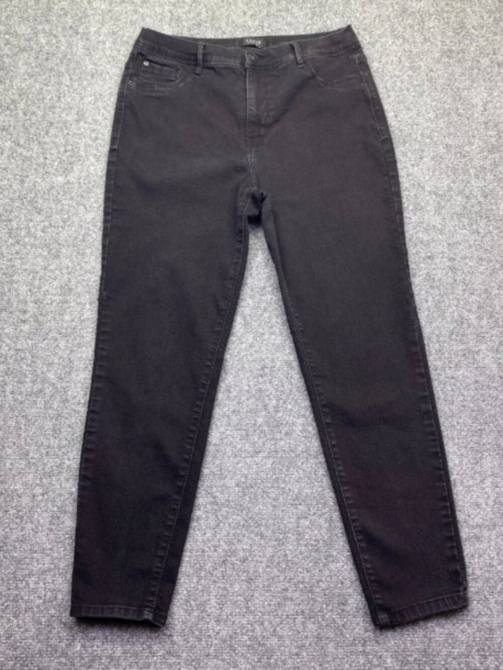 Curve Appeal High-Rise Minimalist Jegging Black Size 12/31